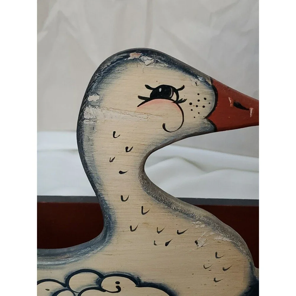 Vntg. Wood Basket Kissing Ducks/Divided/Hand Painted/Hearts/Fruit/GrandmaCore/80